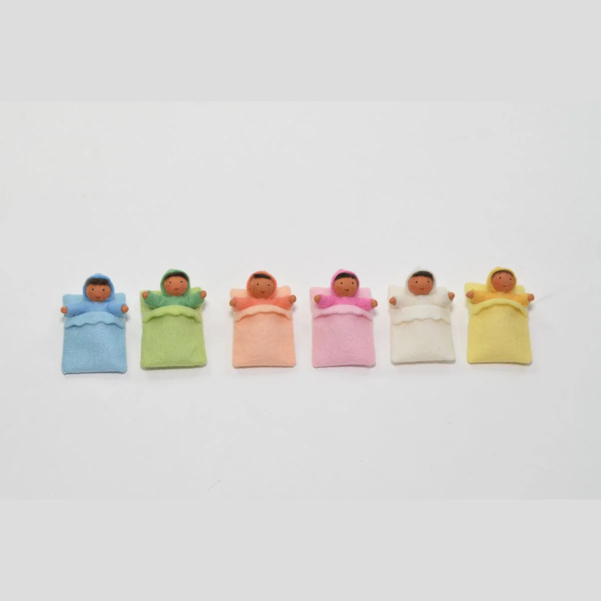 Ambrosius Doll Famaily - Babies with Quilt Set - Image 3