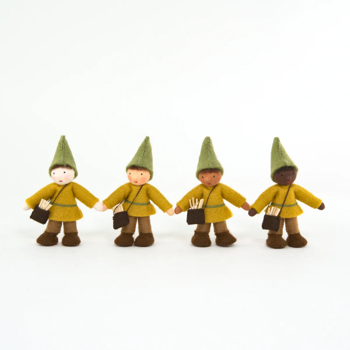 Ambrosius Dwarf Family Boy - Large (2023) - Retired Product