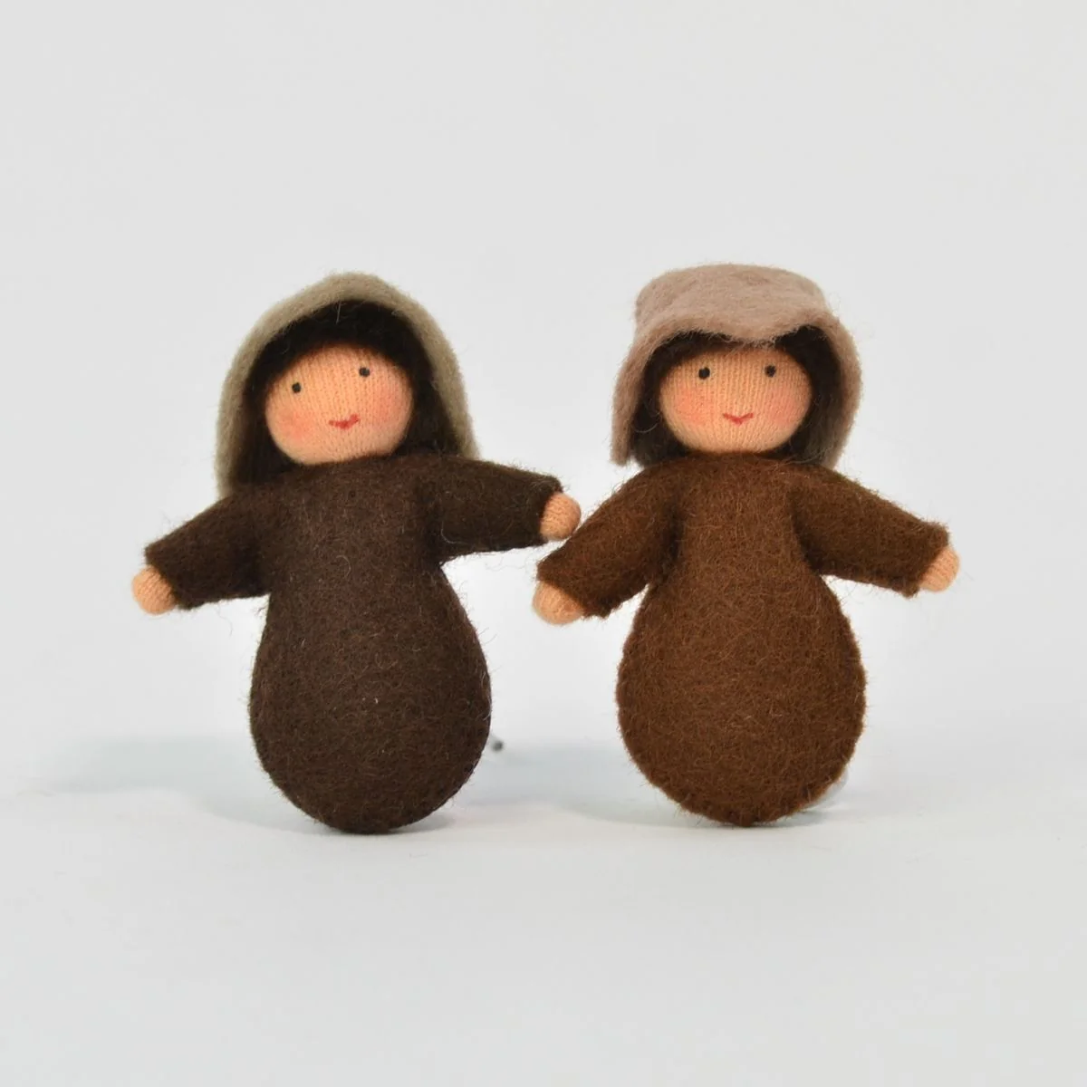 Ambrosius Mother Earth Doll with Seedling Babies - Image 6