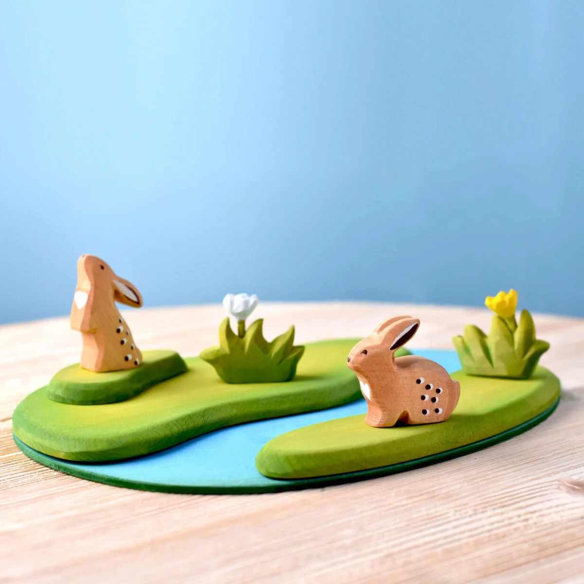 BumbuToys Easter Meadow Wooden Figures - Bunnies, River Plate & Flowers - Set of 5