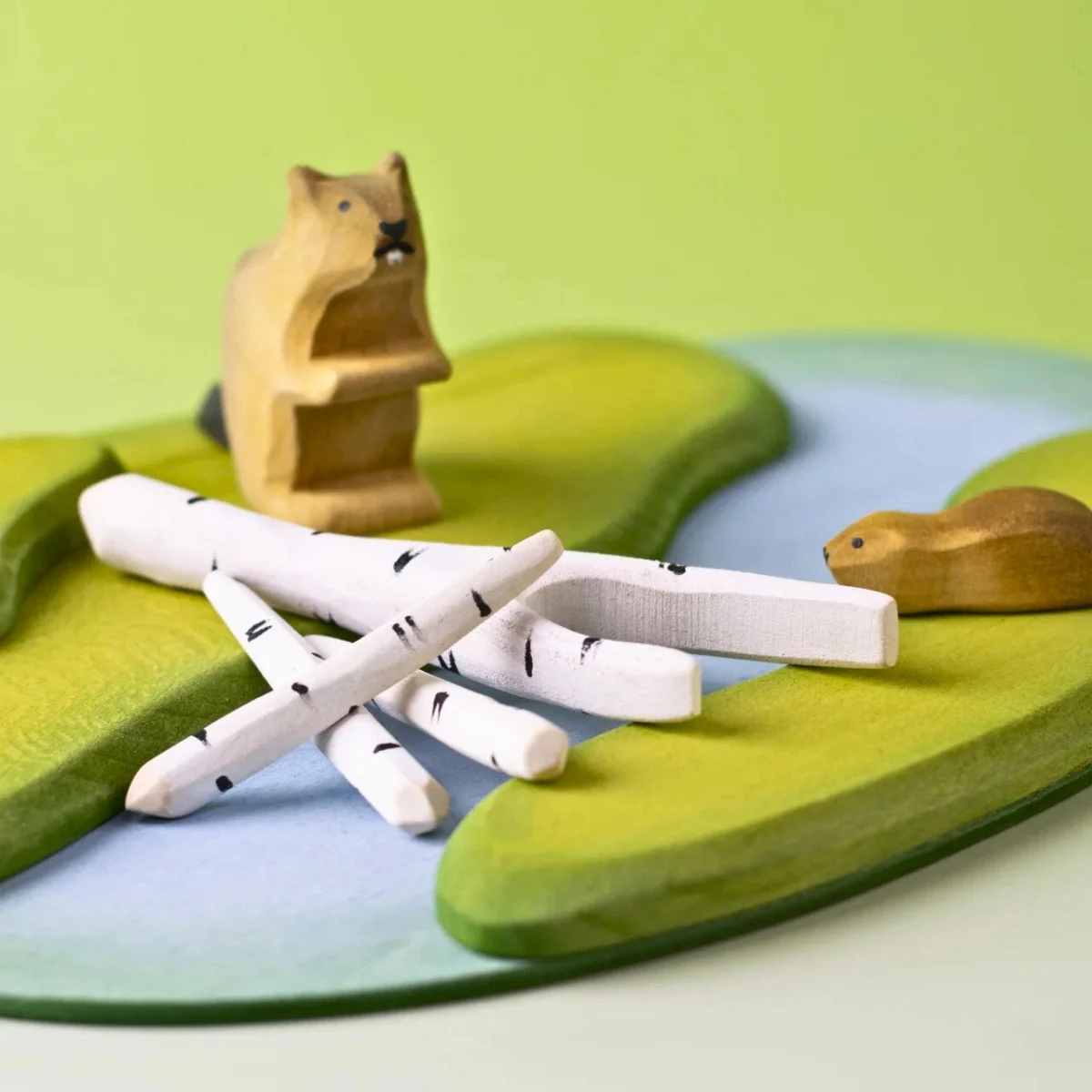 BumbuToys Wooden Animal - Beaver - Sitting - Image 3