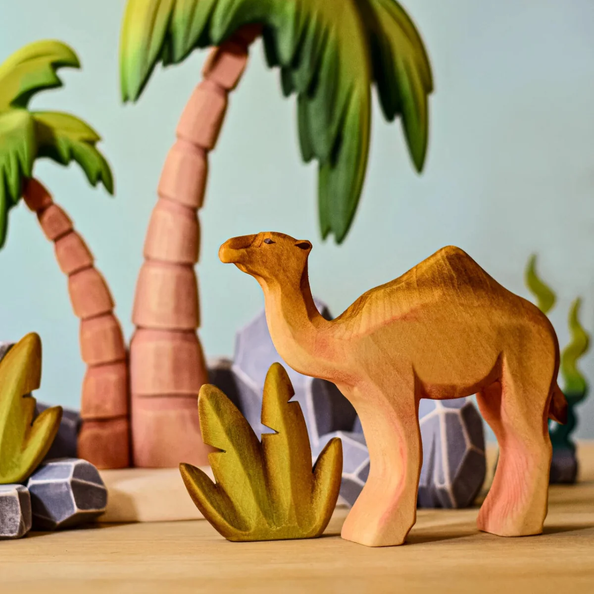 BumbuToys Wooden Animal - Camel with Saddle - Set of 2 - Image 3