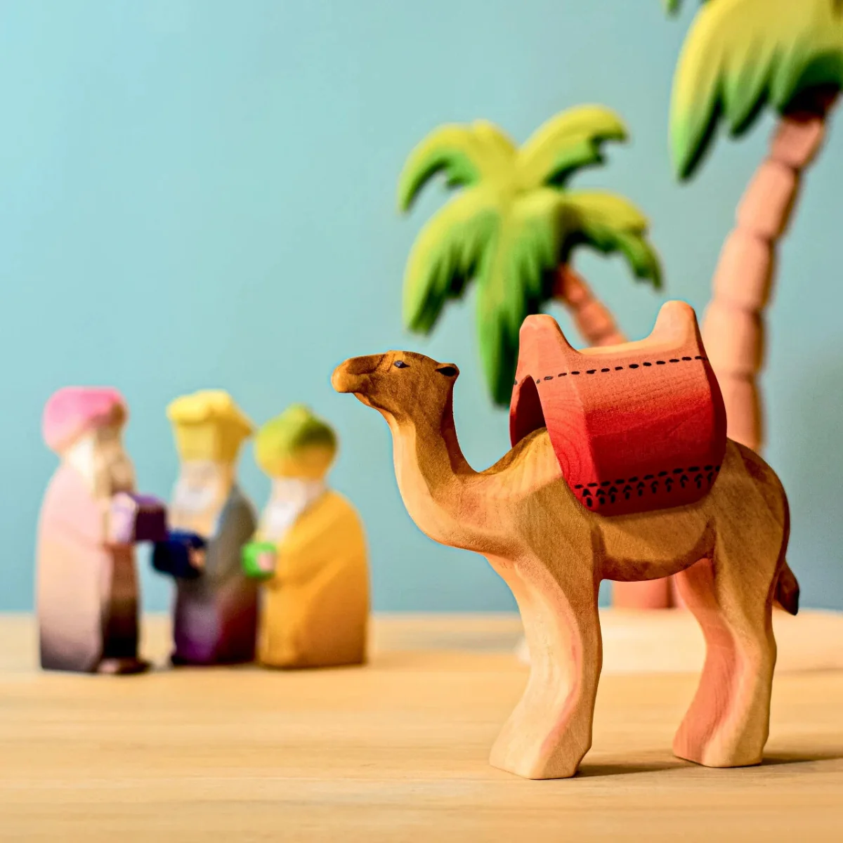 BumbuToys Wooden Animal - Camel with Saddle - Set of 2 - Image 4