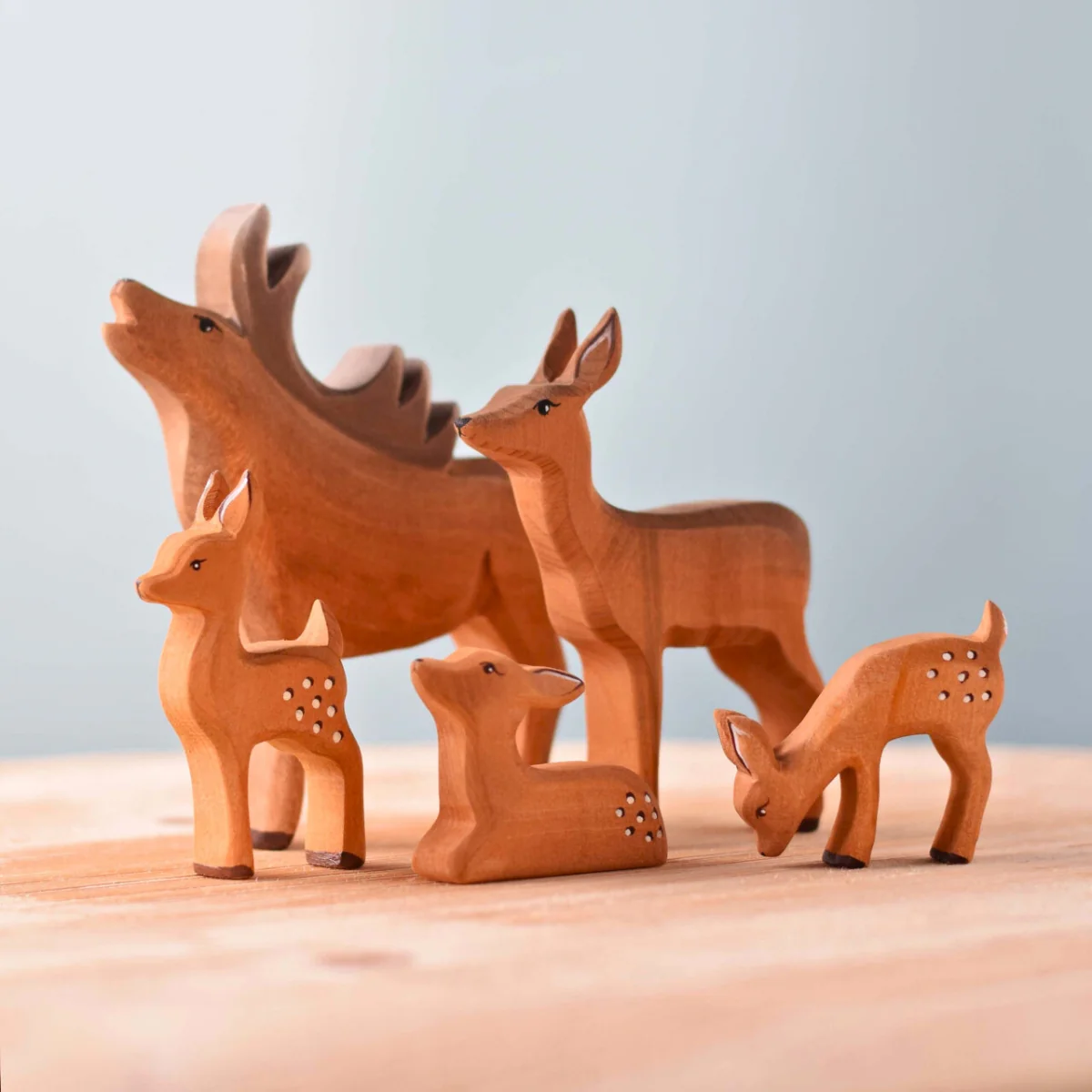 BumbuToys Wooden Animals - Deer Herd - Set of 5