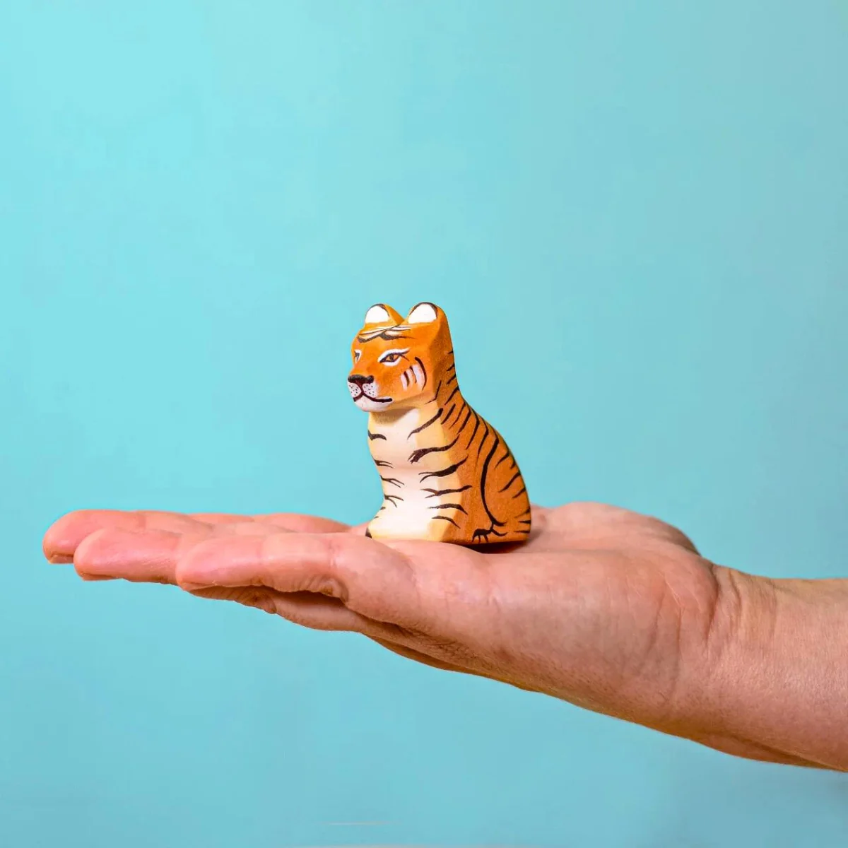 BumbuToys Wooden Animal - Tiger Cub - Sitting - Image 3