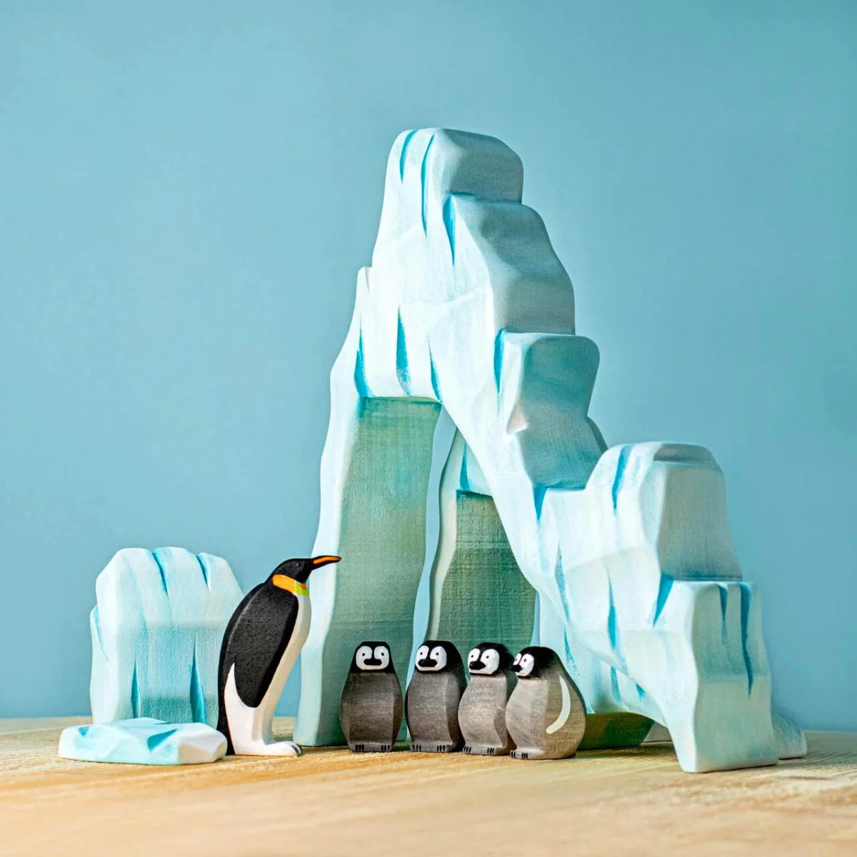 BumbuToys Wooden Bird - Emperor Penguin Male - Image 3