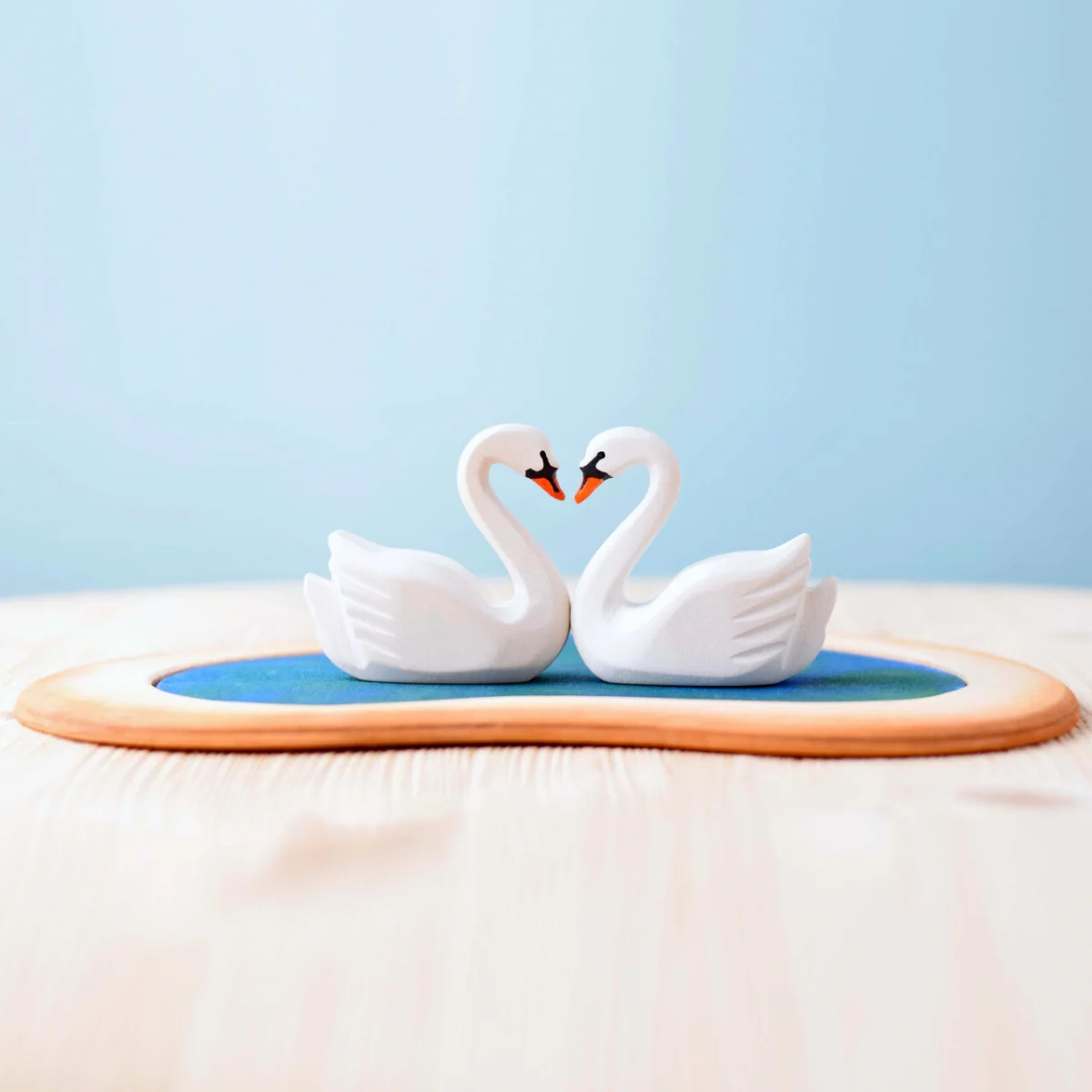 BumbuToys Wooden Birds - Swans & Heart Lake - Set of 3