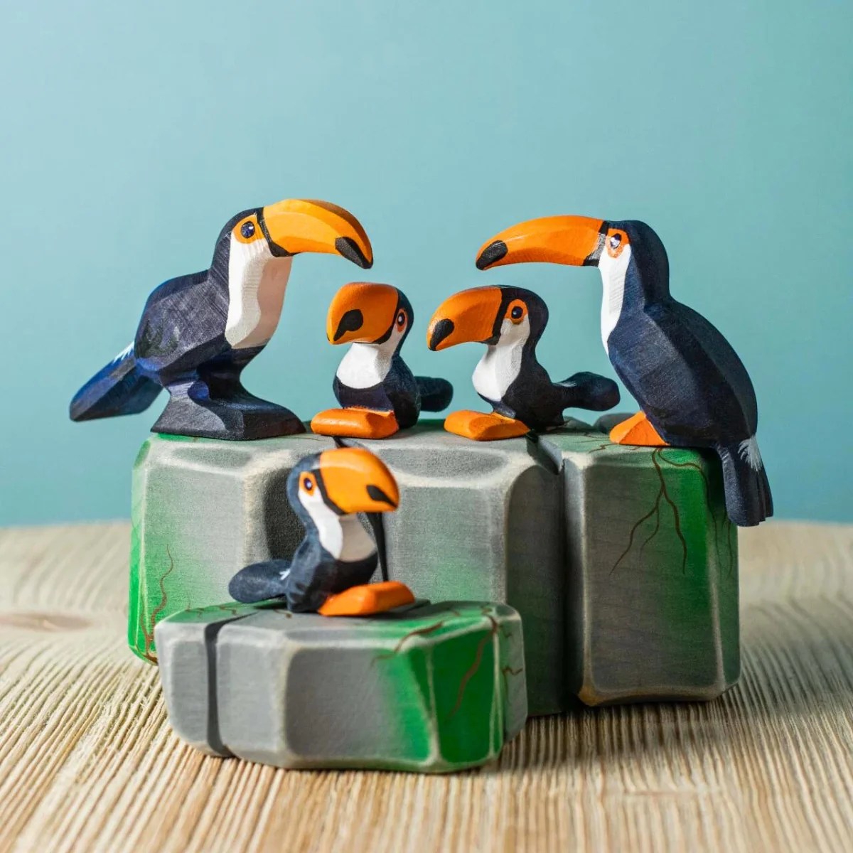 BumbuToys Wooden Bird - Toucan Chick - Image 3