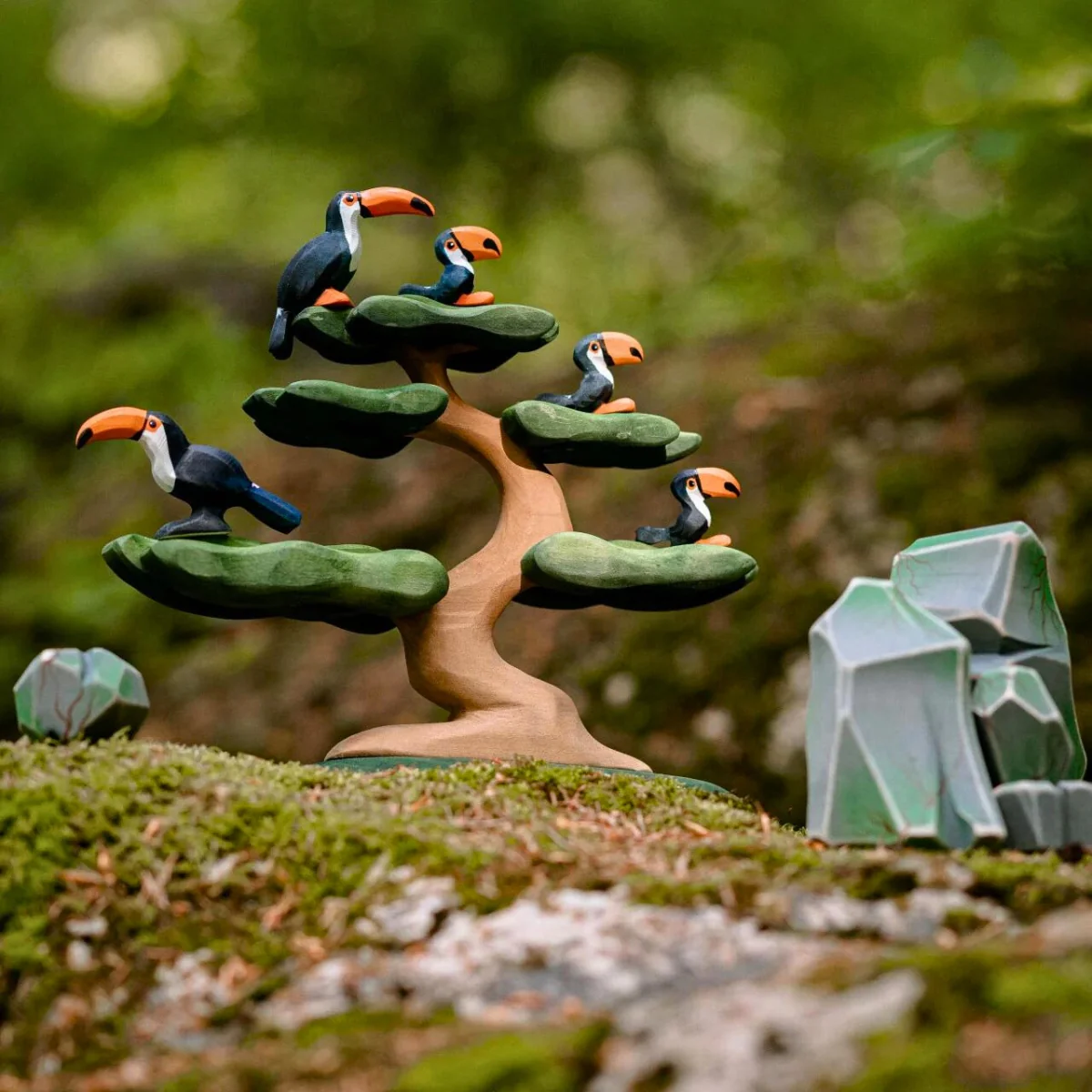 BumbuToys Wooden Bird - Toucan Chick - Image 4