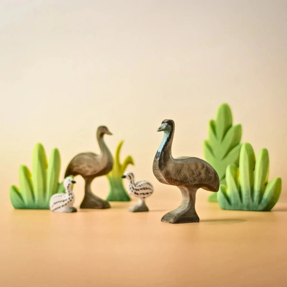 BumbuToys Wooden Bird - Emu Female - Image 5