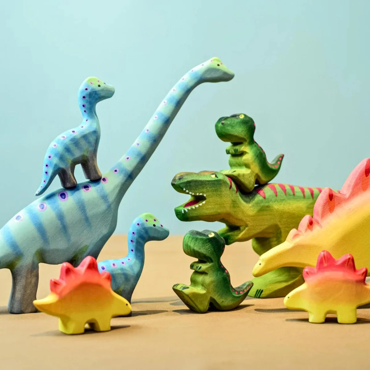 BumbuToys Wooden Dinosaurs - Brontosaurus - Set of 2 - Image 6