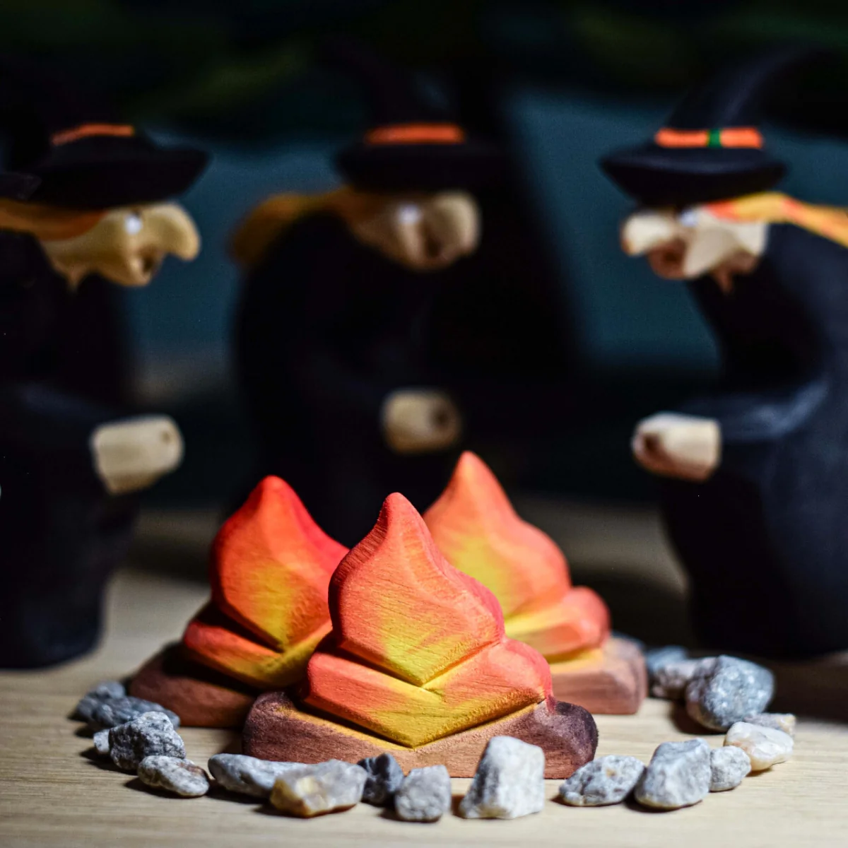 BumbuToys Wooden Figure - Campfire - Image 4
