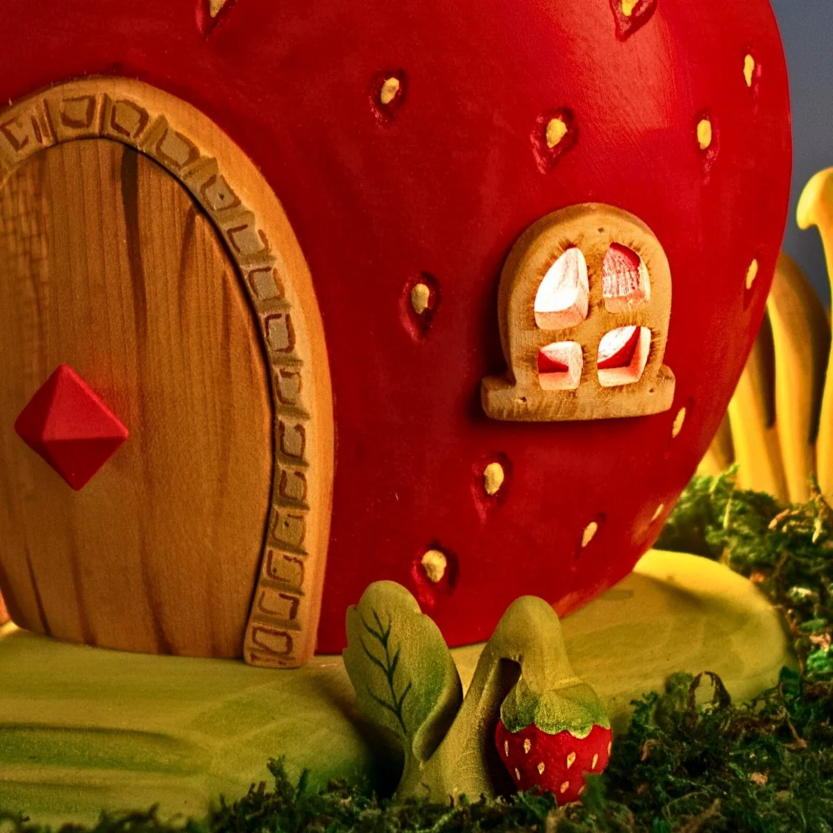 BumbuToys Wooden House - Strawberry - Image 6