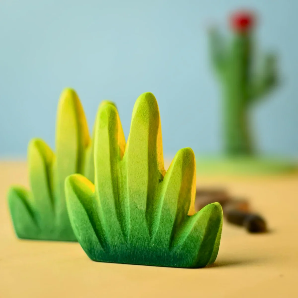 BumbuToys Wooden Plant Figure - Bush - Desert - Image 2