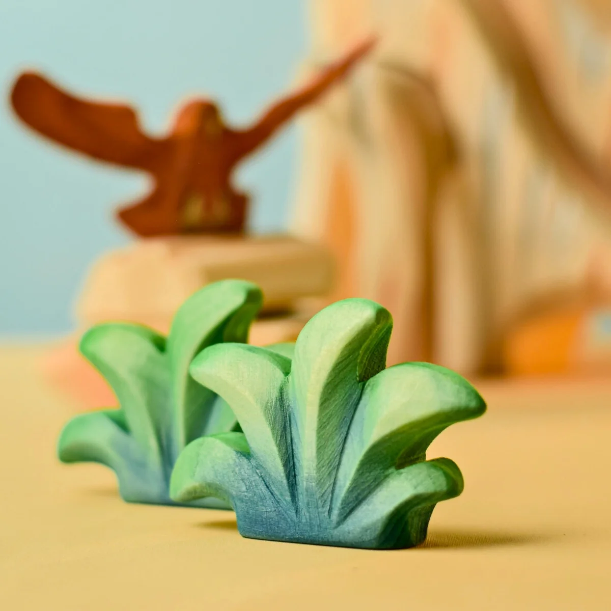 BumbuToys Wooden Plant Figure - Bush - Mountain - Image 2