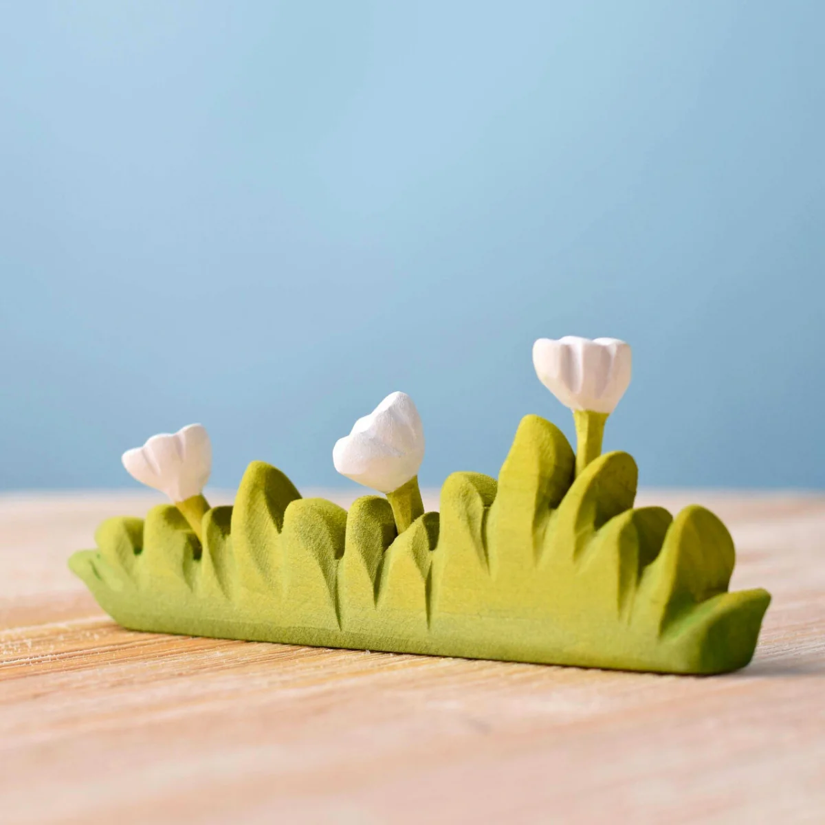 BumbuToys Wooden Plant Figure - Grass with Flowers - Large, White - Image 3