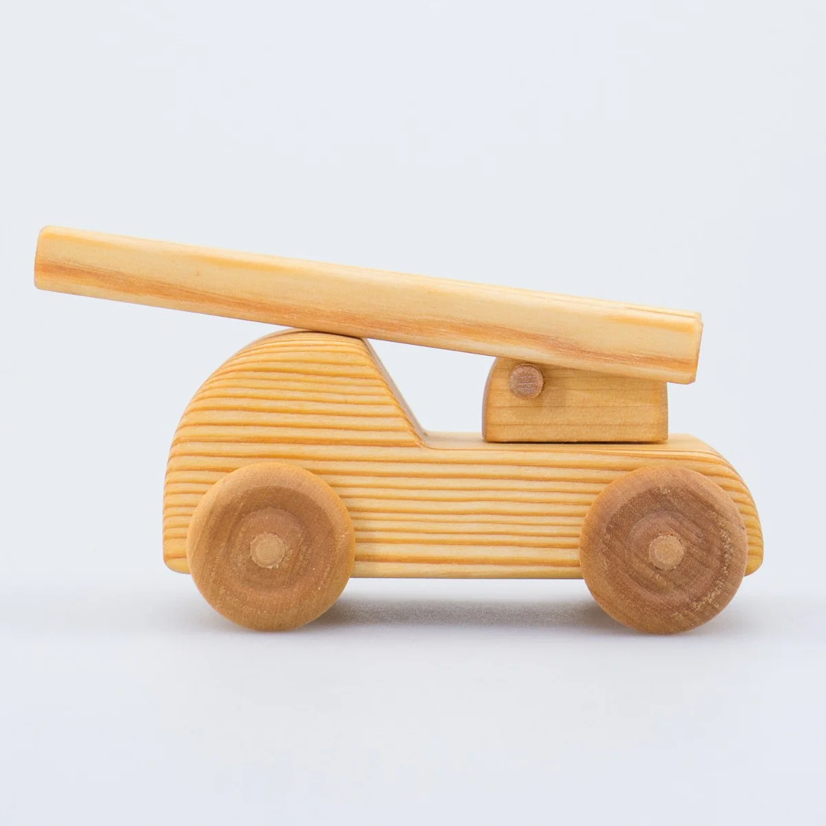 Telleby Debresk Small Fire Engine - Image 8
