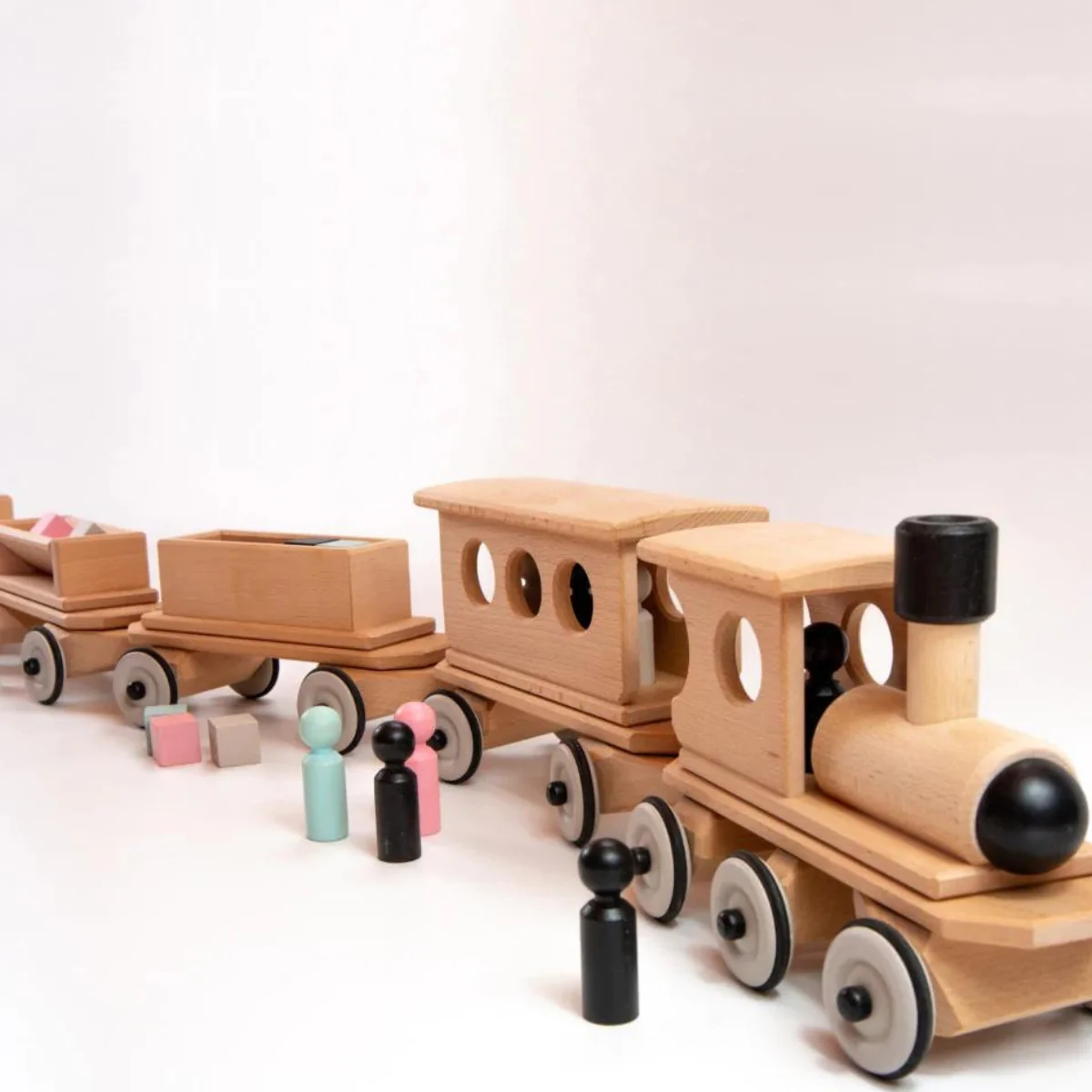 Dynamiko Wooden Steerable Push Along Train with Peg Doll - Image 2