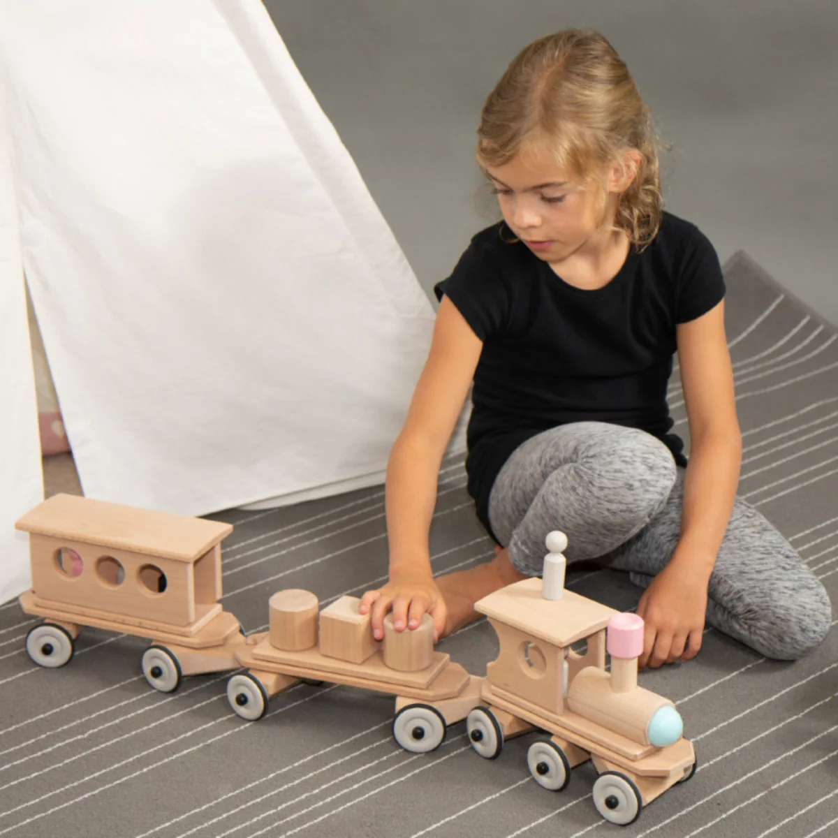 Dynamiko Wooden Push Along Train Passenger Carriage with Peg Dolls - Image 7