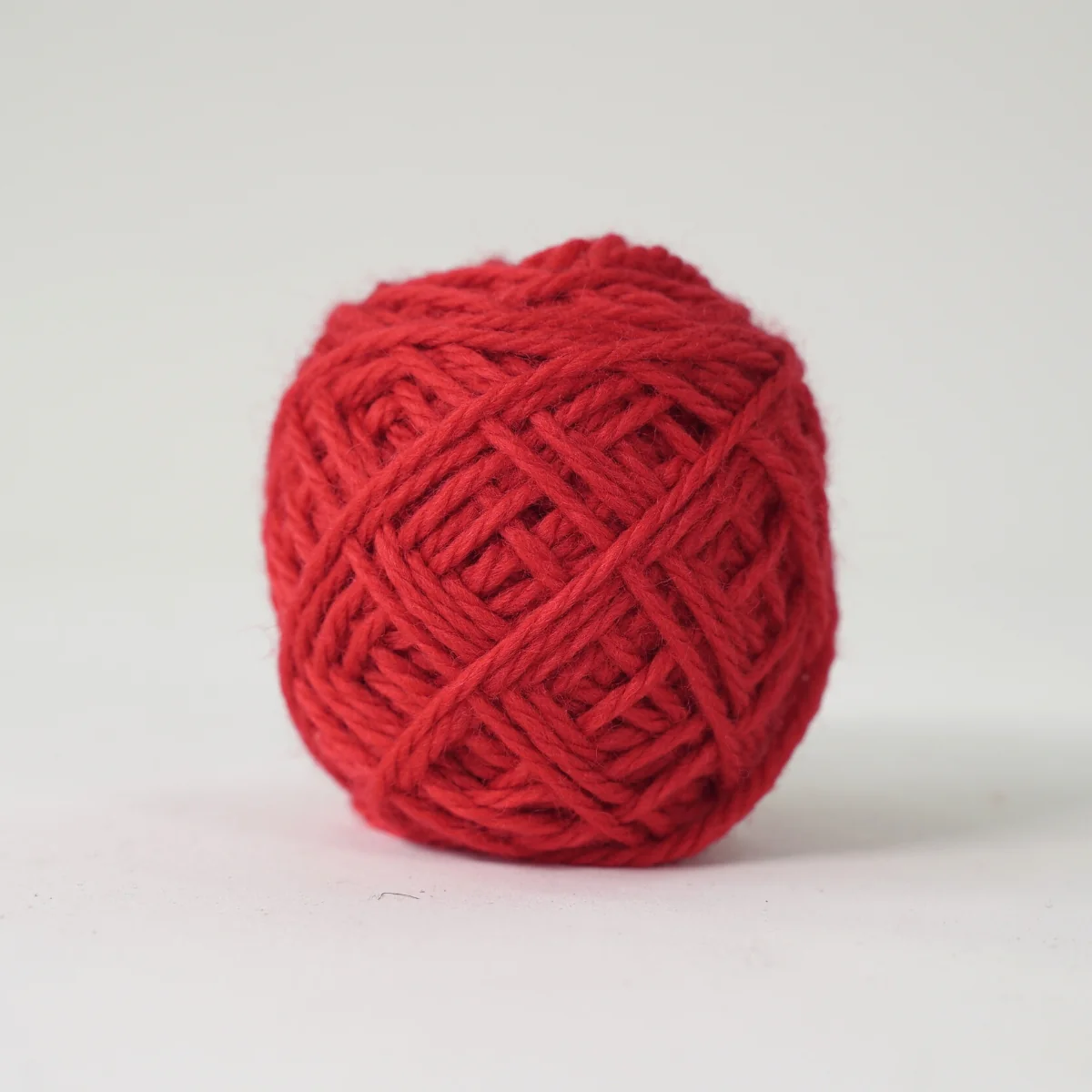 Golden Fleece 100% Australian EcoWool - 50g Ball, 16ply Carmine Red