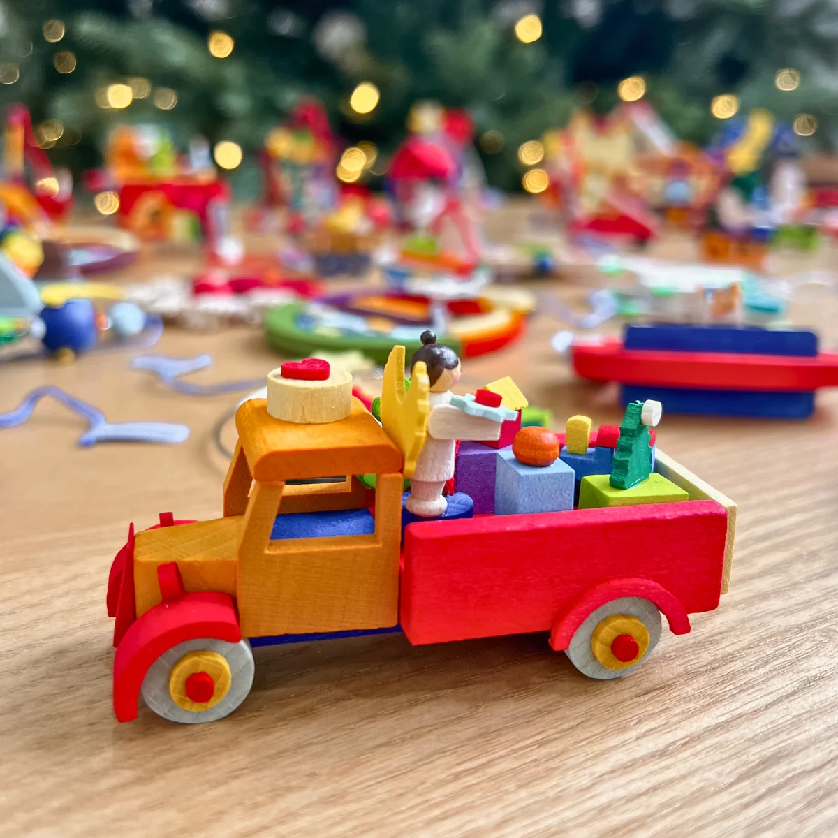 Graupner Christmas Tree Ornament - Trucks - Image 4