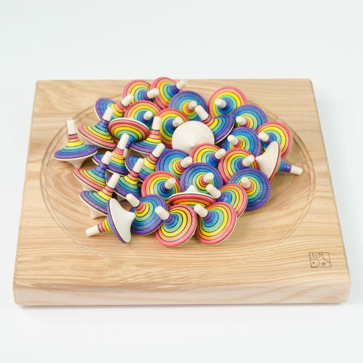 Mader Rallye Spinning Top Rainbow - Image 4