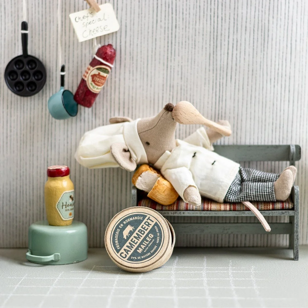 Maileg Chef Clothes for Mouse (2021) - Image 2