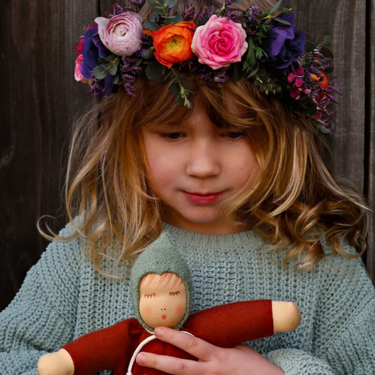 Nanchen Waldorf Doll - Cuddle Me - Walnut - Image 2