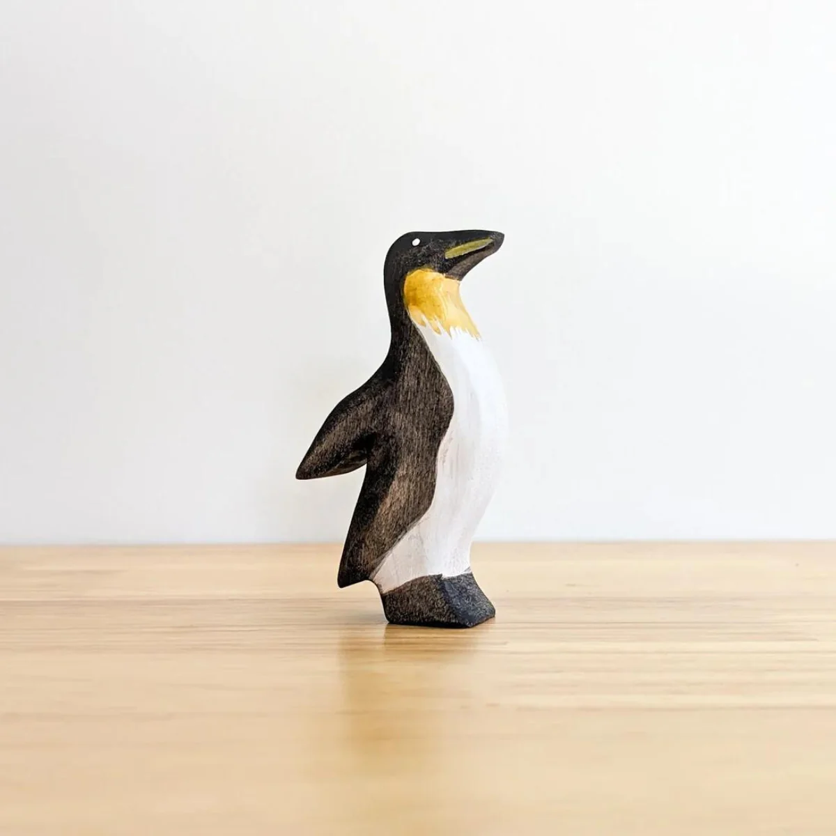 NOM Handcrafted - Emperor Penguin Flapping - Image 4