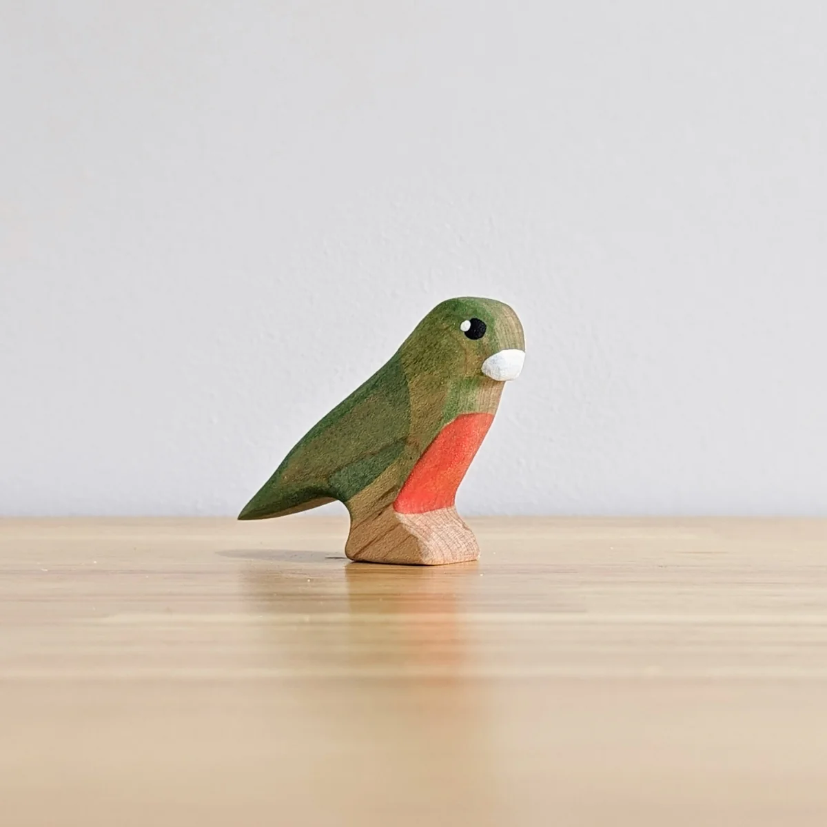 NOM Handcrafted - King Parrot Female - Image 3