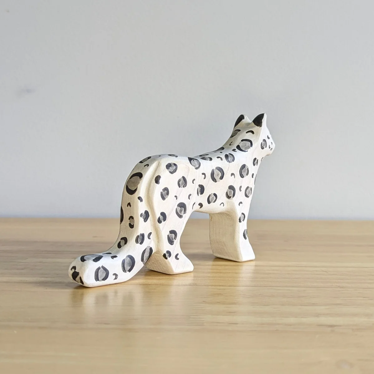 NOM Handcrafted - Snow Leopard Large - Image 3