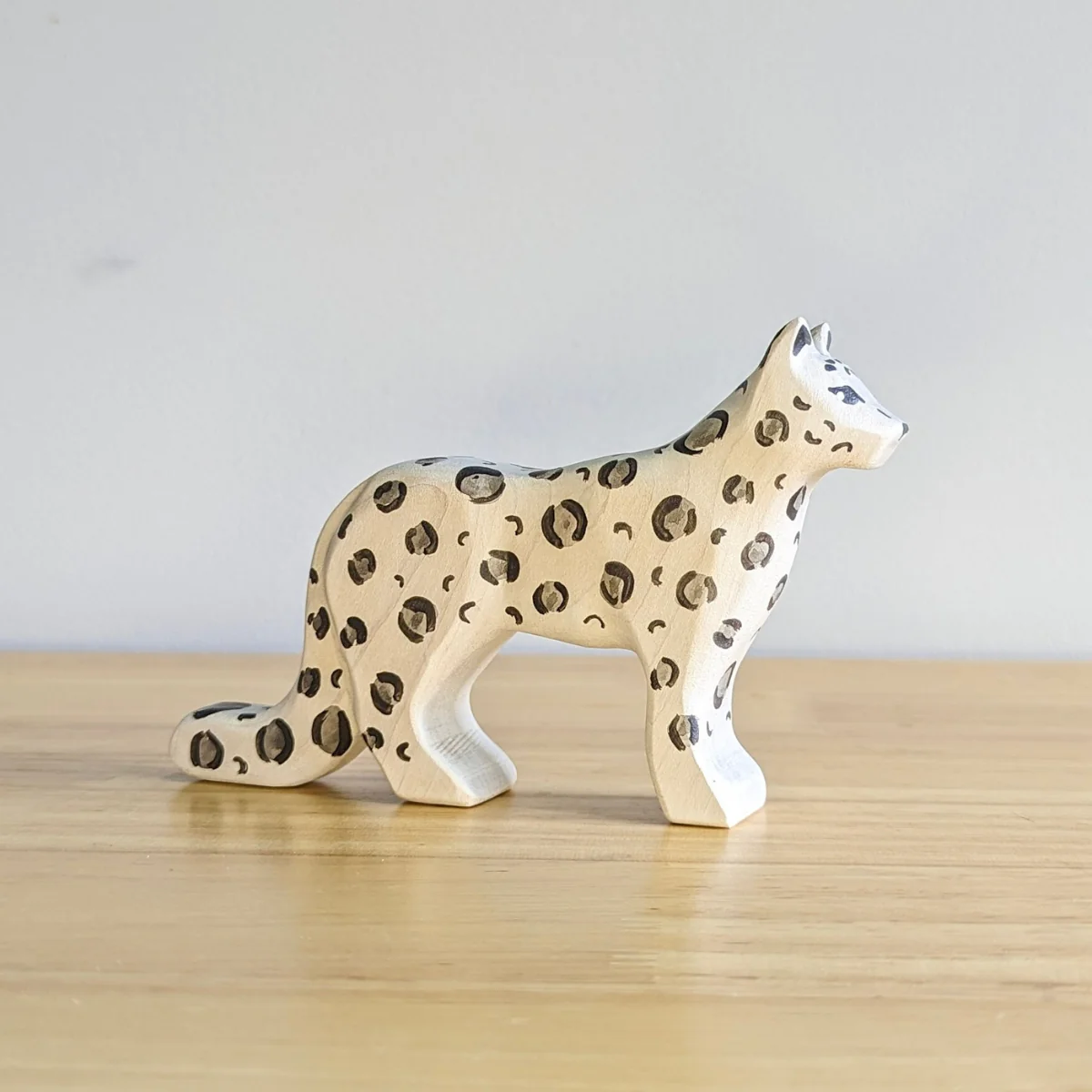 NOM Handcrafted - Snow Leopard Large - Image 4
