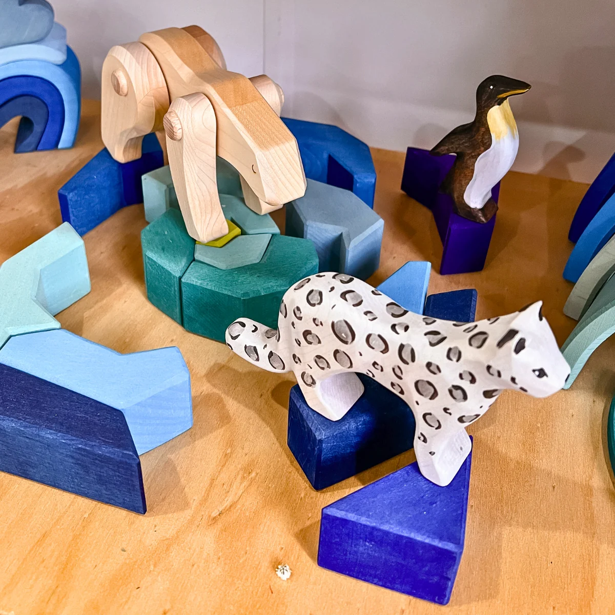 NOM Handcrafted - Snow Leopard Small - Image 7