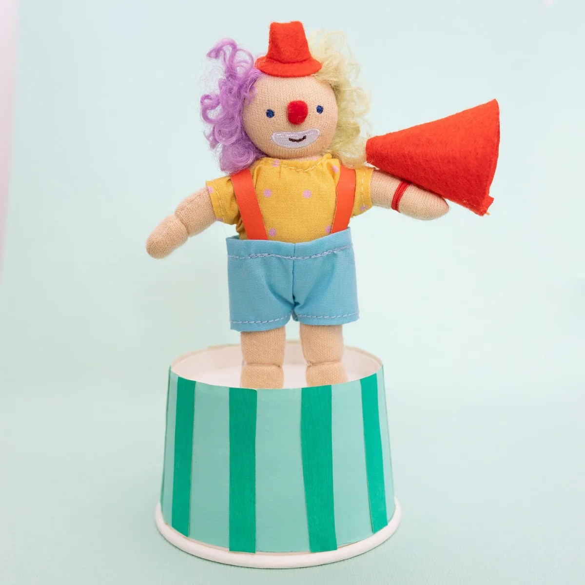 Olli Ella Holdie Folk - Confetti the Clown - Image 2