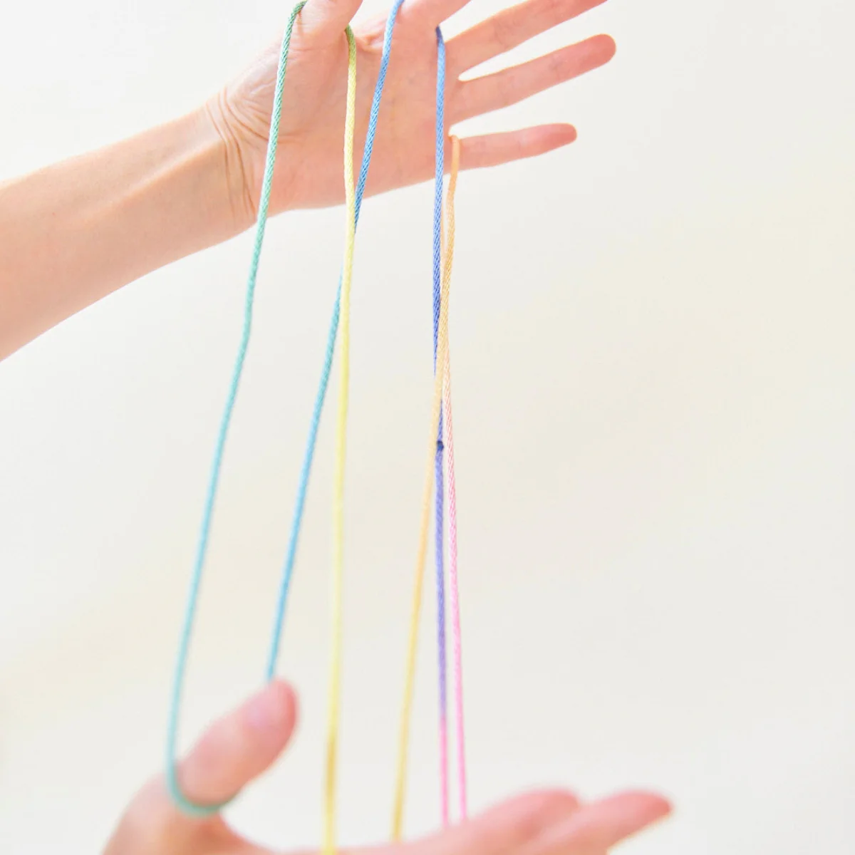 Sarah's Silks String Games - Rainbow - Image 8